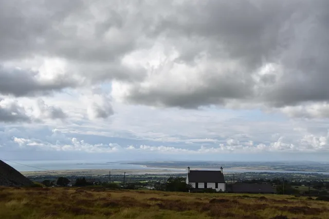 welsh cottage, harbour, landscape, welsh cottage, welsh cottage, welsh cottage, welsh cottage, welsh cottage. How to localise social media content for Welsh and English audiences