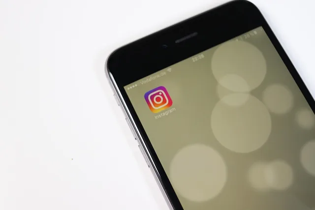 smartphone, instagram, app, apple, touch screen, symbol, social networking, social network, social media, social, instagram, instagram, instagram, instagram, instagram. Measuring multilingual social marketing without confusing attribution with cause