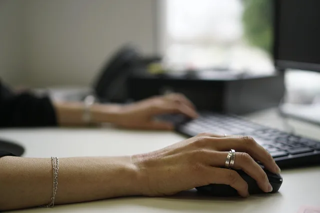 office, keyboard, hand, work, working, typing, hands. Which survey products handle language routing, and what to test before you buy