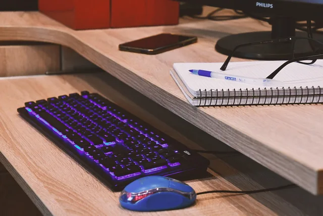 work, wallpaper hd, desktop backgrounds, glasses, keyboard, phone, windows wallpaper, mouse, pen, booklet, business, full hd wallpaper, cool backgrounds, office, wallpaper 4k, hd wallpaper, free background, spreadsheet, notebook, mac wallpaper, 4k wallpaper 1920x1080, white, business woman, beautiful wallpaper, background, desk, people, free wallpaper, computer, laptop wallpaper, paper, 4k wallpaper, note taking. The capacities a multilingual marketing team needs, without prescribing job titles