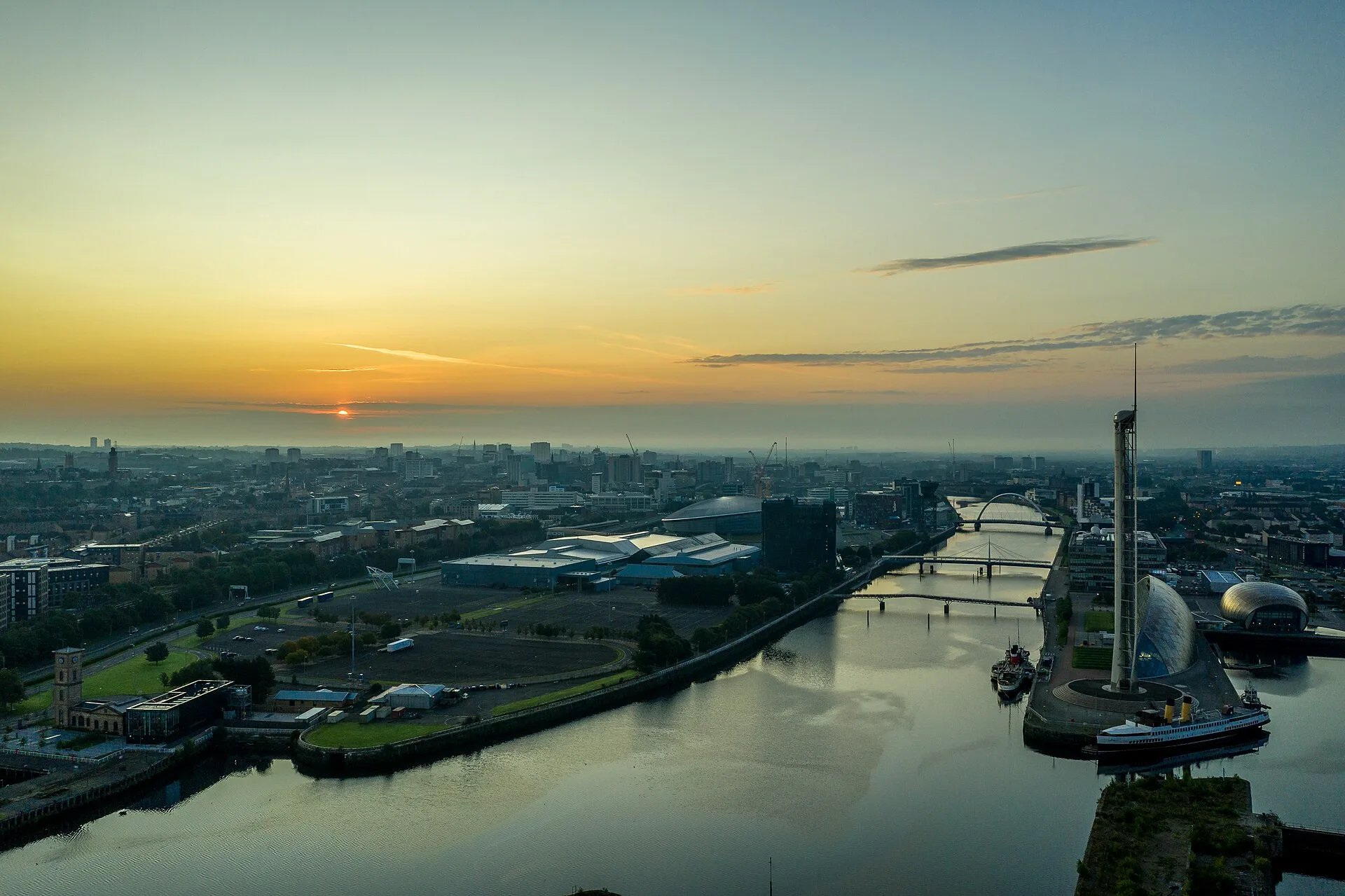 River Clyde, SSE Hydro and Science Centre #glasgow #river #riverclyde #clyde #hydro #dawn #drone #dji #djimavic2 #djimavic2pro #droneoftheday #scotland_by_drone